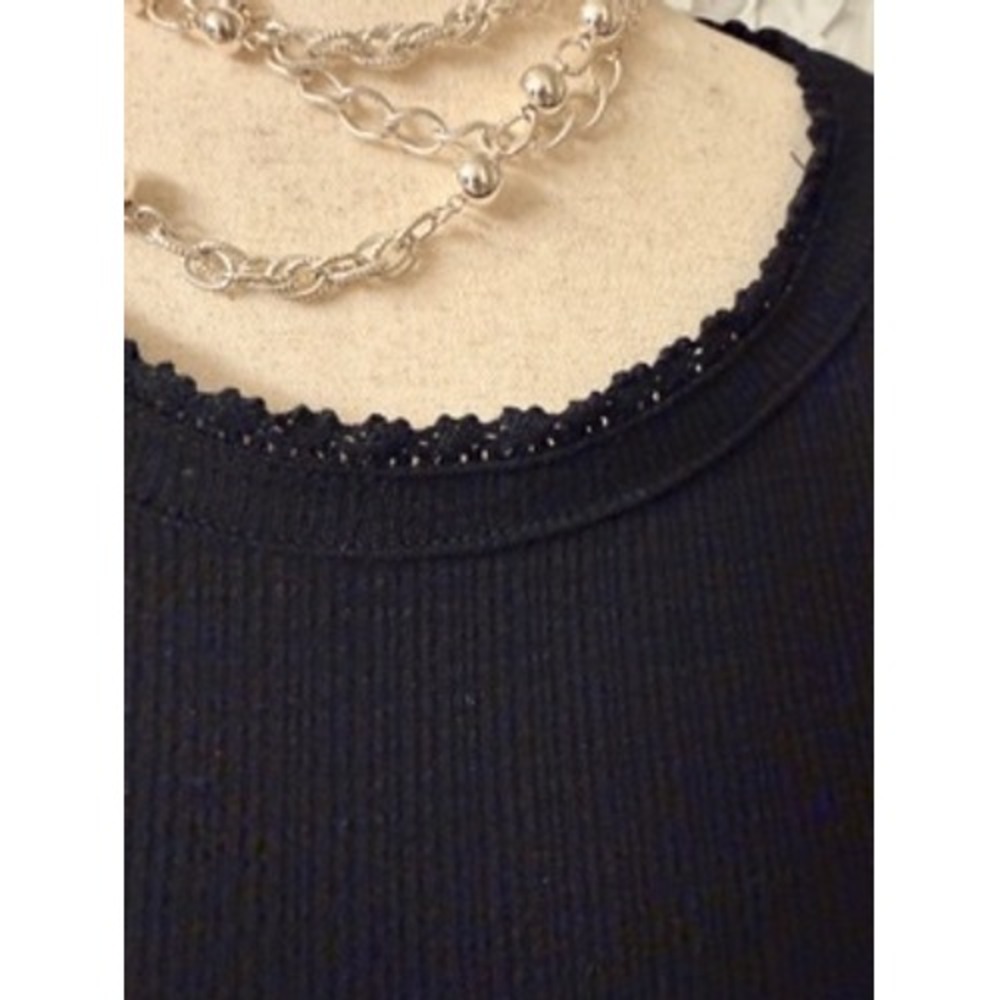 Torrid Black Top with Crochet Laced Sleeves‎ Size 1 (14/16) - Picture 6 of 12